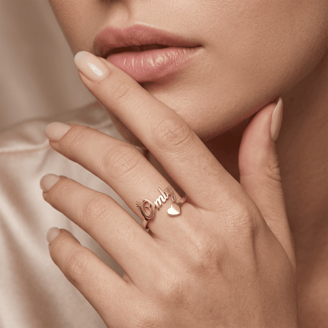 Bague prénom portée au quotidien
