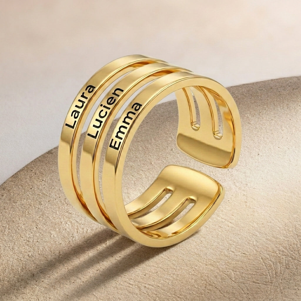 Bague jusqu'à 3 prénoms avec plaque gravée