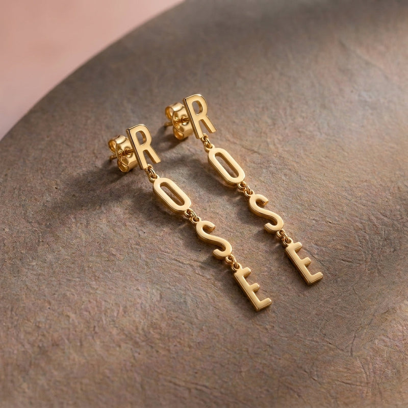 Boucles d'oreilles avec lettres suspendues personnalisées
