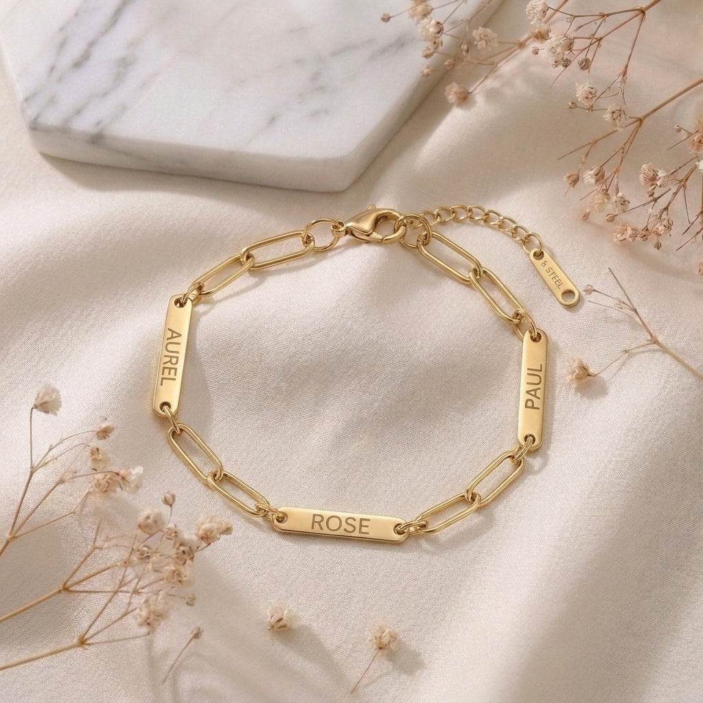 Bracelet chaine avec gravure jusqu'a 3 prénoms